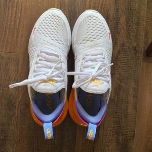 Nike Size 8 Women’s Sneaker